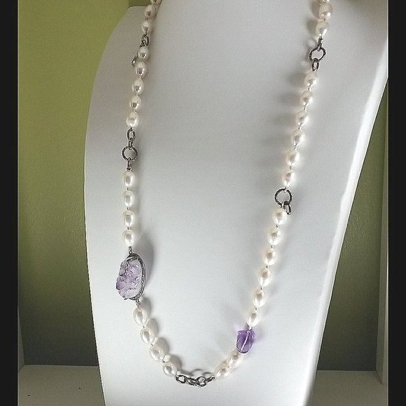 Semi precious gemstone pearl necklace